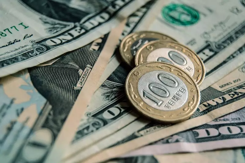 Курс доллара немного вырос на торгах в Казахстане
