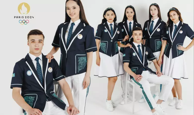 Казахстанские олимпийцы поделились содержимым рюкзаков в соцсетях