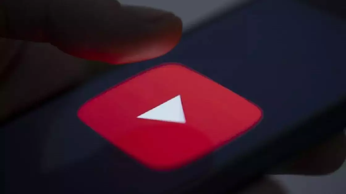 Значительное замедление работы YouTube анонсировали в России