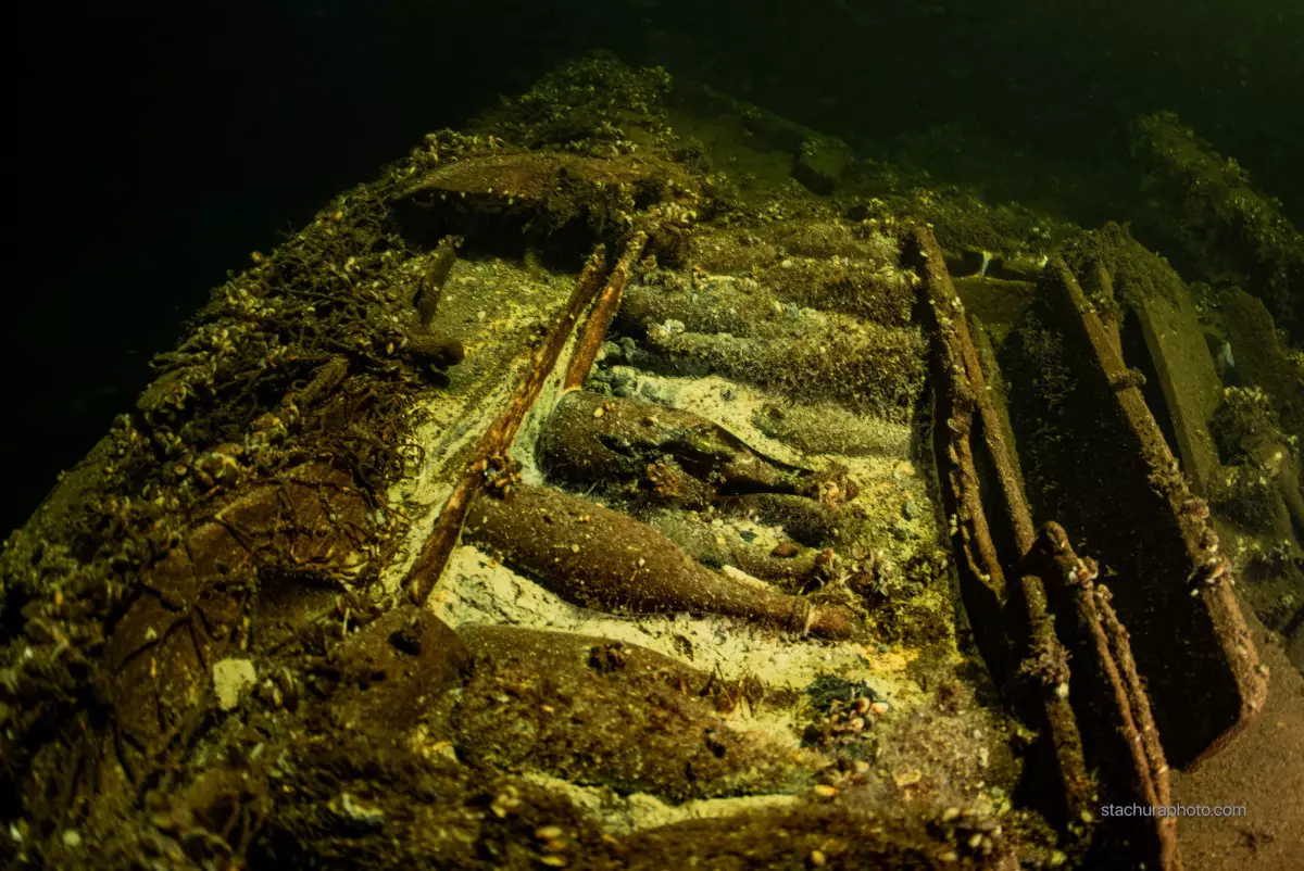 Затонувшее судно с шампанским нашли у берегов Швеции