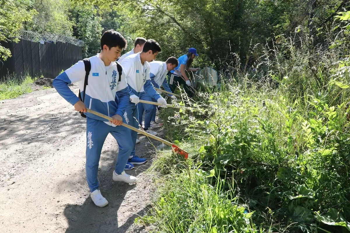 В Алматы продолжаются масштабные мероприятия в рамках республиканской экологической акции «Таза Казақстан»