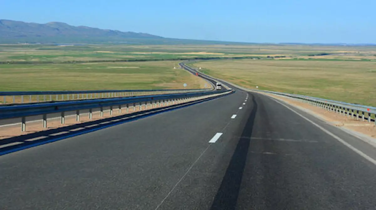 КНБ предупредил казахстанских водителей о ситуации на границе с Россией