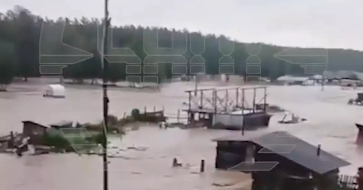 В России прорвало плотину на Киалимском водохранилище