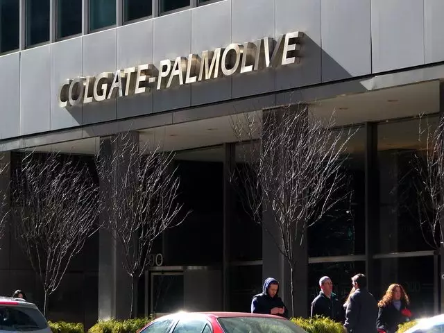 Выручка Colgate-Palmolive выросла на 4,9% 
