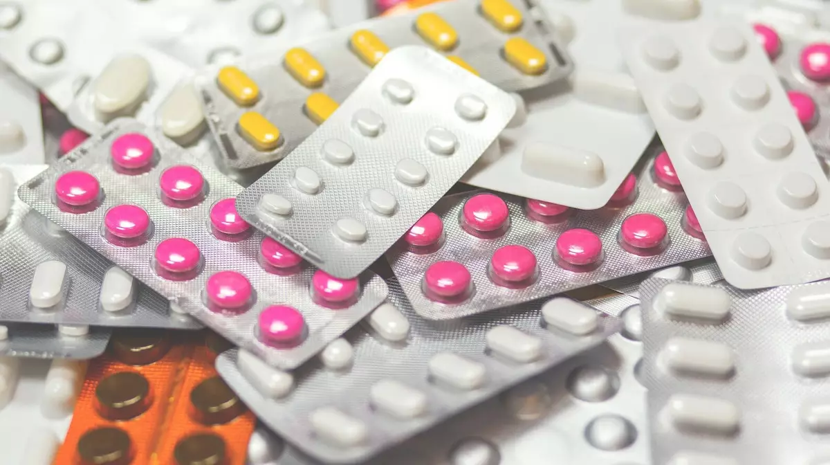 В Казахстане обсудили меры по снижению цен на лекарства
