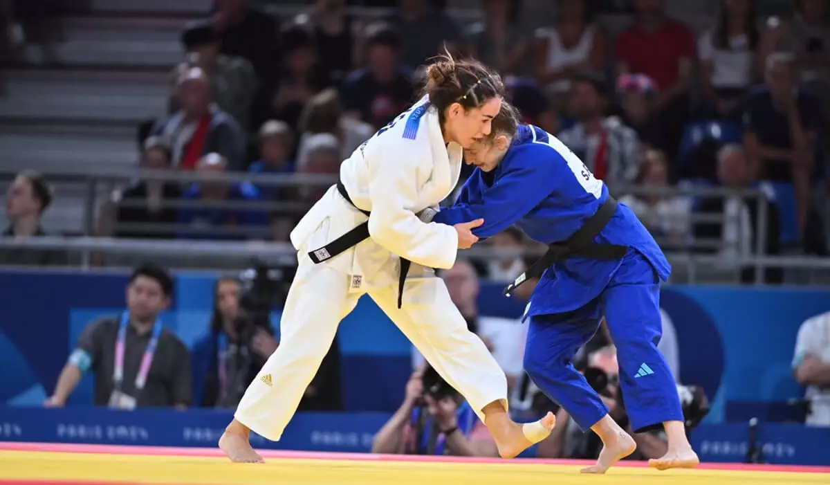 Париж Олимпиадасы: Абиба Әбужақынова Израиль спортшысын жеңді