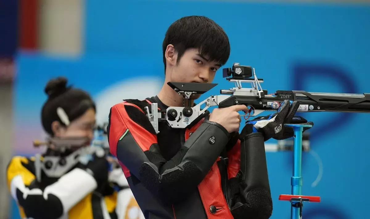 Сборная Китая по стрельбе завоевала первую золотую медаль Олимпиады-2024