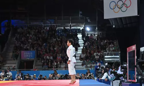 Елдос Сметов одержал вторую победу на Олимпиаде-2024