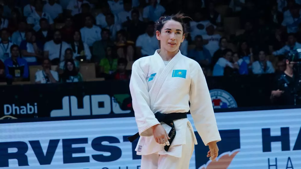 Звезда дзюдо из Казахстана проиграла в битве за медаль Олимпиады