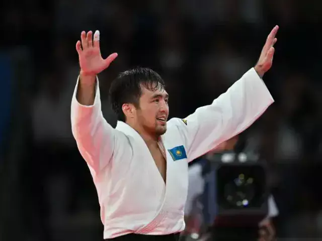 Первую золотую медаль Казахстану завоевал Елдос Сметов