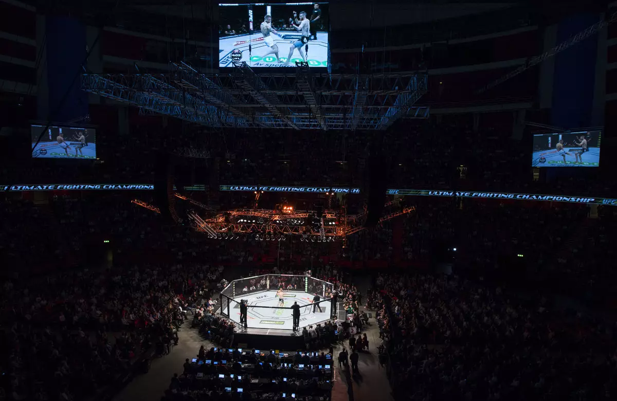 UFC 304: началась прямая трансляция боев турнира