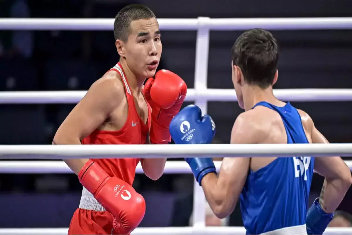 Казахстанский боксер стартовал с победы на Олимпиаде-2024