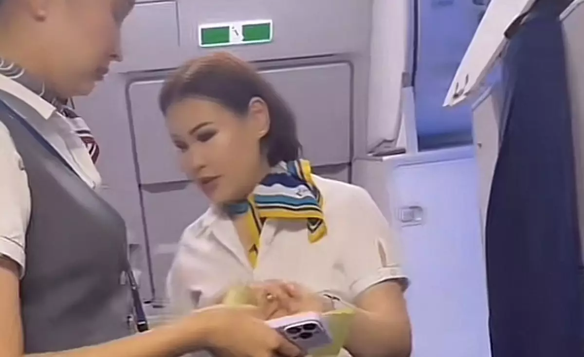 Желідегі резонанс: Air Astana қызметкерлері рейске бойжеткенді кіргізбей шу шықты