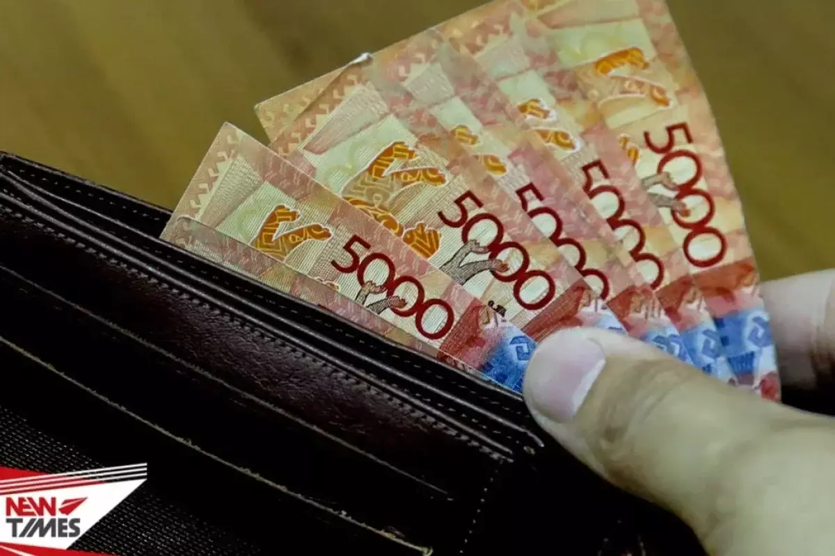 Минимальную зарплату в Казахстане хотят рассчитывать по международным стандартам