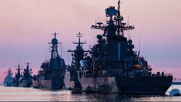 День ВМФ: смотреть трансляцию главного парада в честь Военно-морского флота