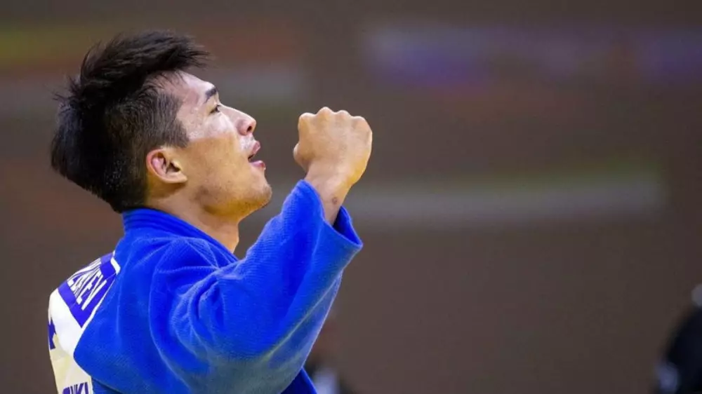 Казахстанский дзюдоист вырвал победу на Олимпиаде в Париже