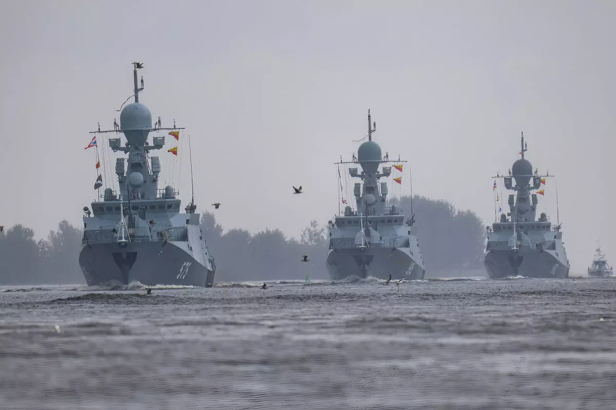 День ВМФ: когда и где пройдет праздничный салют в Санкт-Петербурге