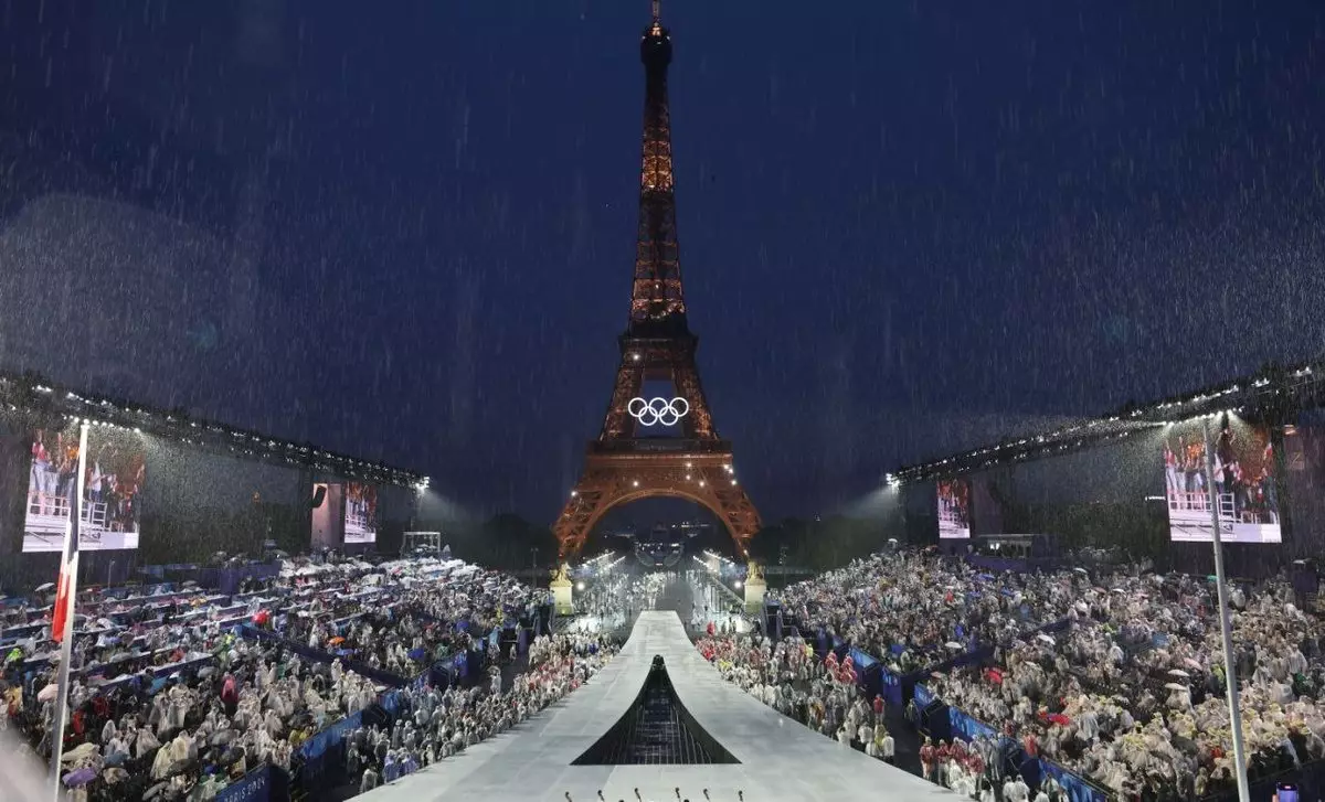 МОК извинился за скандальную церемонию открытия Олимпиады-2024