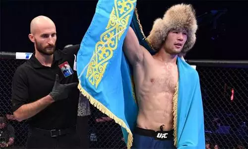 Шавкату Рахмонову «отдали» досрочную победу над новым чемпионом UFC