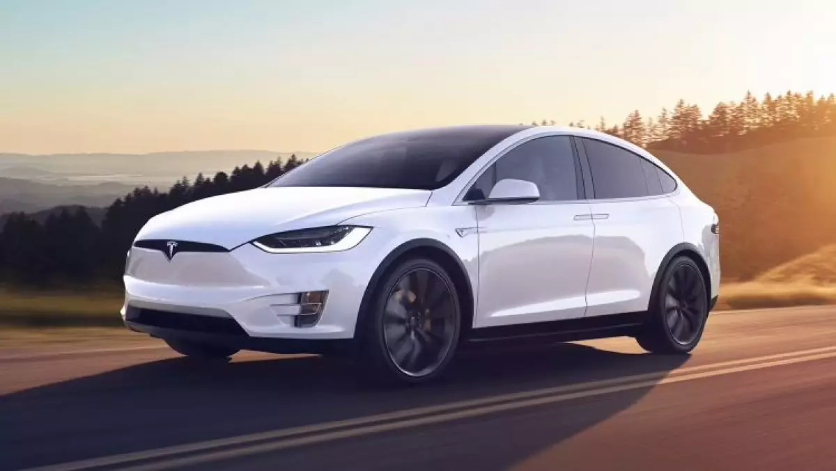 Tesla мен BYD электромобильдері әлемдік нарықтың үштен бірін алады