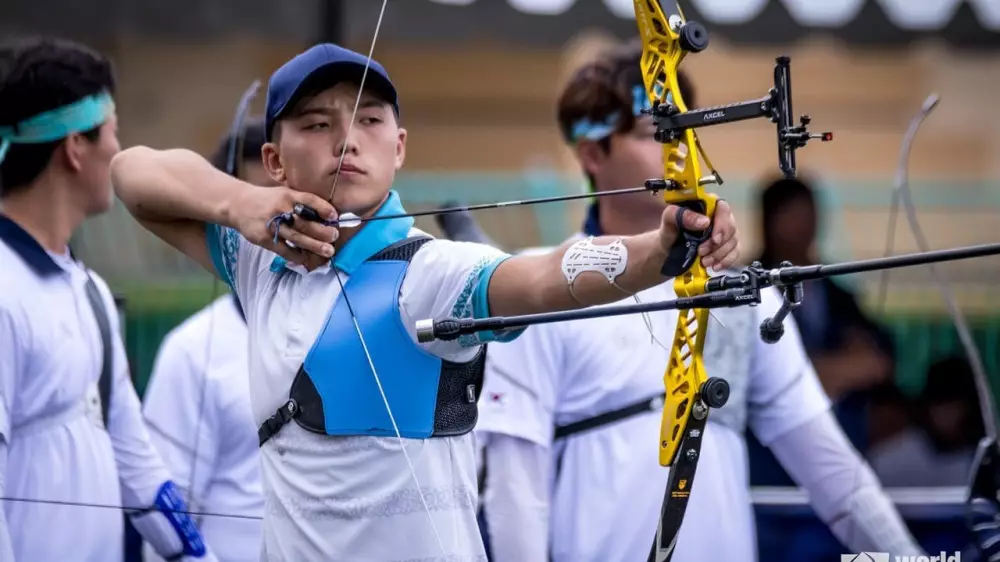Драмой закончилась 1/8 финала казахстанских лучников на Олимпиаде
