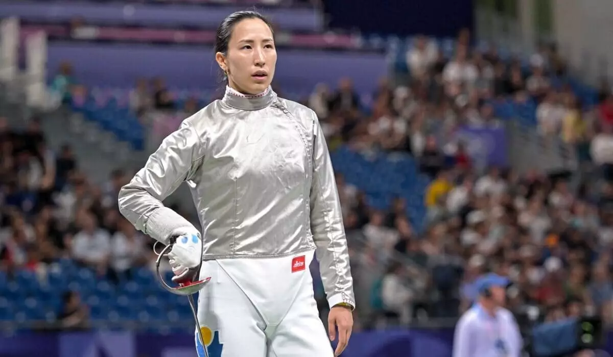 Казахстанская фехтовальщица одержала уверенную победу на Играх в Париже