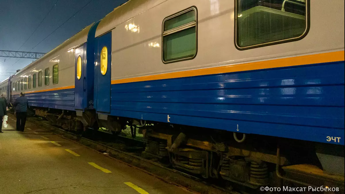 На 10 млн тенге оштрафовали КТЖ и других перевозчиков после проверки пассажирских поездов
