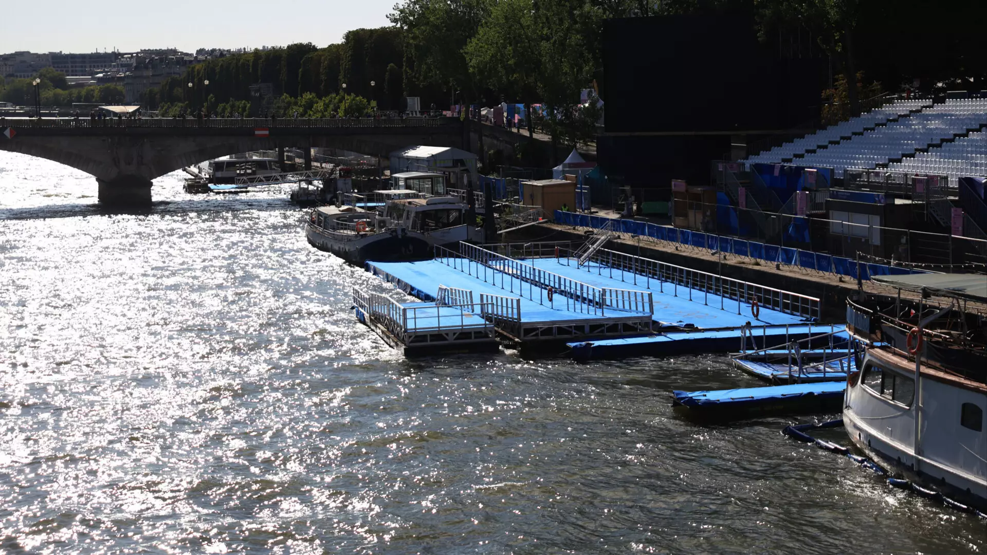 Заплыв триатлонистов отменили на Олимпиаде из-за воды в Сене