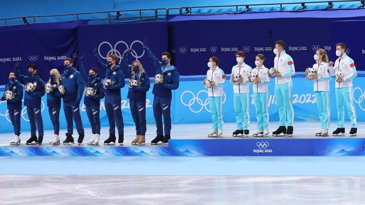 МОК сообщил, когда пройдет церемония вручения медалей Олимпиады в Пекине фигуристам из США и Японии