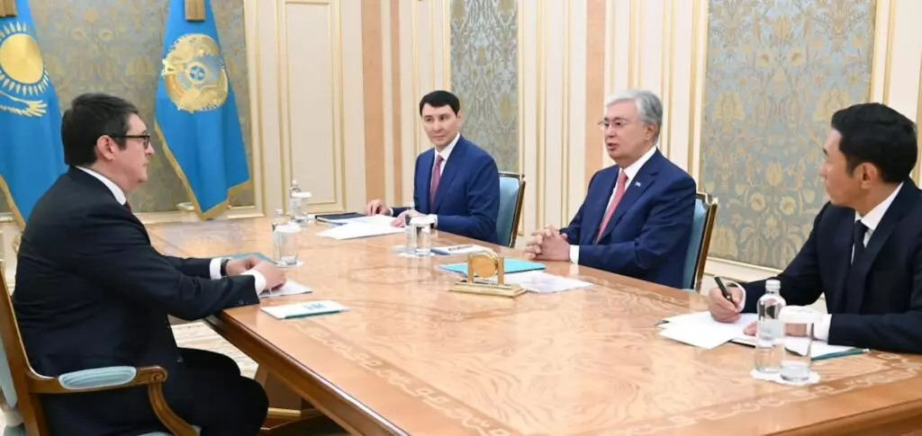 Президент Касым-Жомарт Токаев принял министра энергетики Алмасадама Саткалиева 