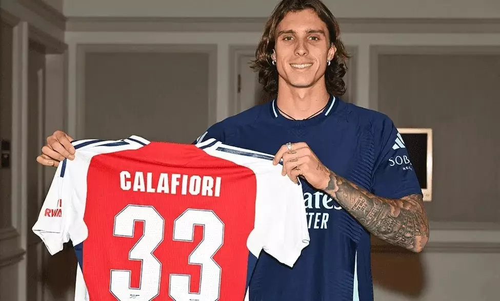 «Арсенал» объявил о переходе защитника «Болоньи» Калафьори