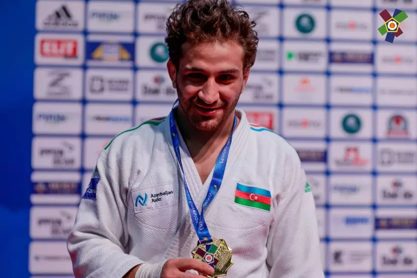 Уроженец Казахстана выиграл золотую медаль Олимпиады