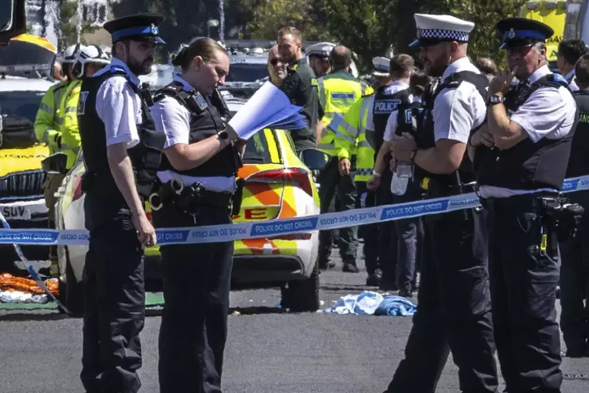 Двух детей зарезали в результате нападения в Англии