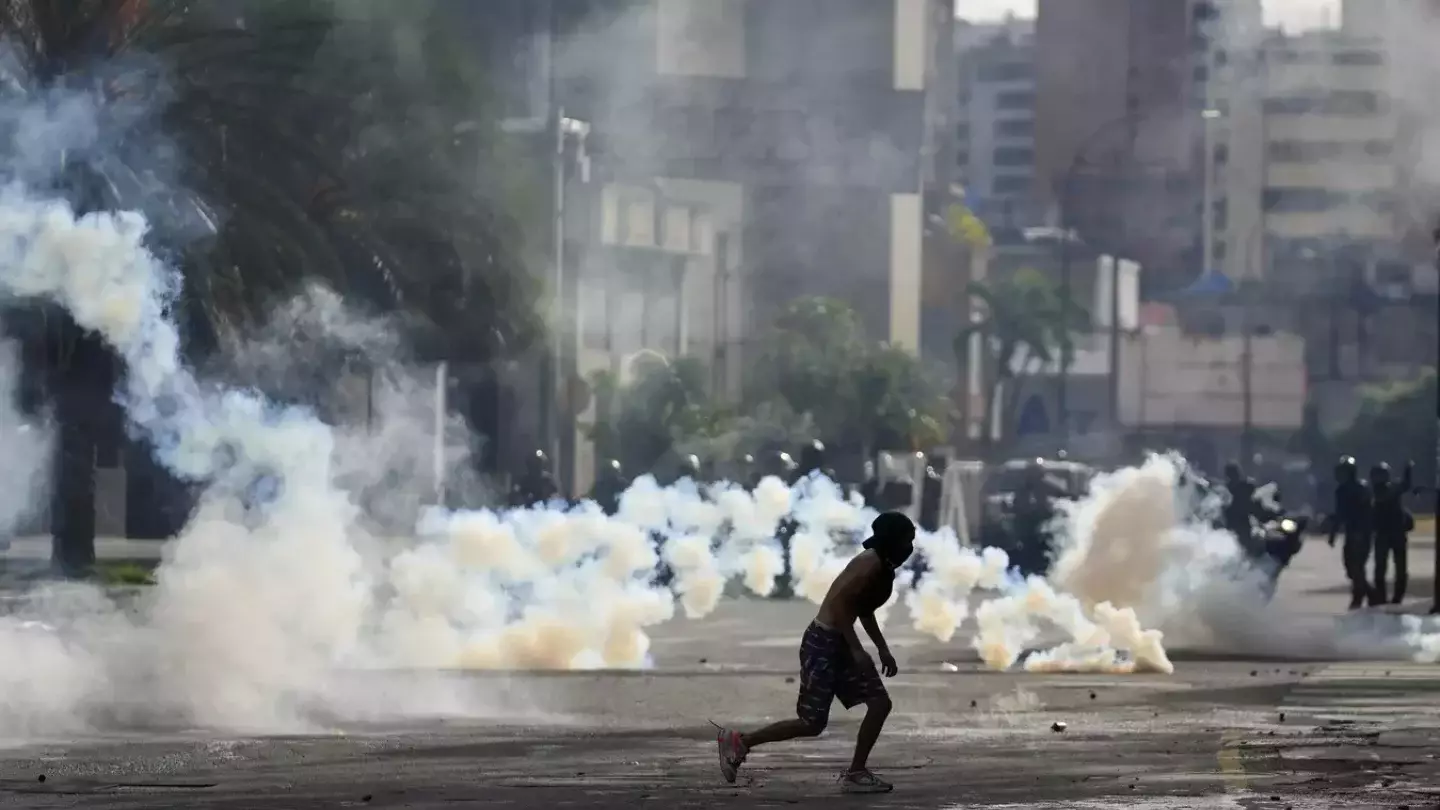 Массовые протесты начались в Венесуэле после переизбрания Мадуро