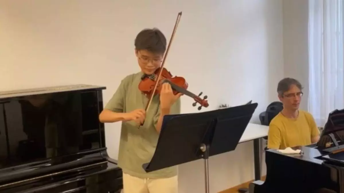 Лучшим на конкурсе скрипачей в Австралии стал юный казахстанец