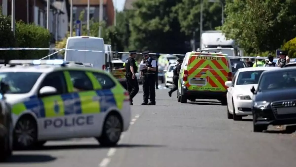 Беспорядки в британском городе вспыхнули после убийства детей