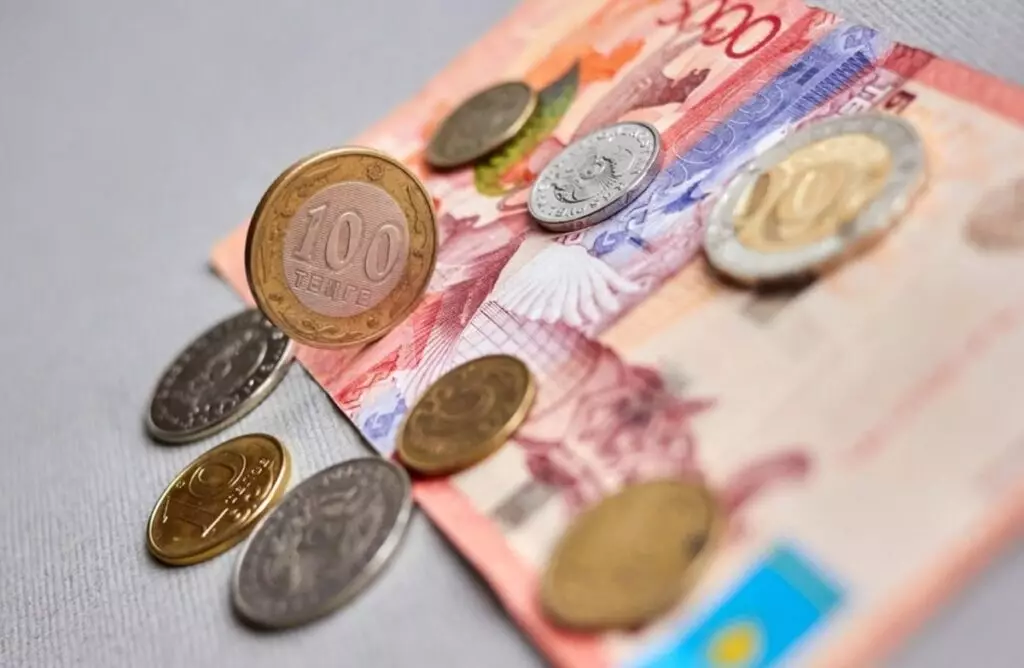 Сколько стоят доллар, евро и рубль в обменниках 31 июля