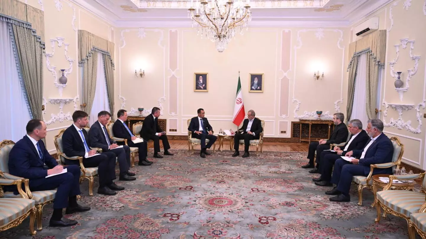 Ашимбаев принял участие в церемонии инаугурации президента Ирана и провёл ряд встреч
