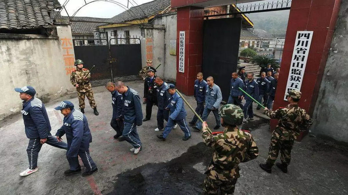 Сына уйгурского бизнесмена вновь задержали после «лагеря» в Синьцзяне