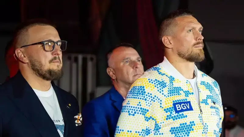 "За бронзу - 50 тысяч долларов": Усик обещал украинским боксёрам призовые из своего кармана за медаль ОИ-2024