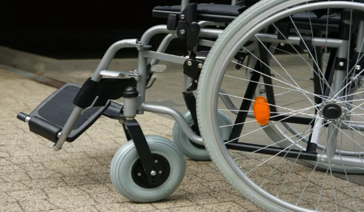 Пенсионеру без ног предложили отказаться от пособий, чтобы получить инвалидную коляску на севере Казахстана