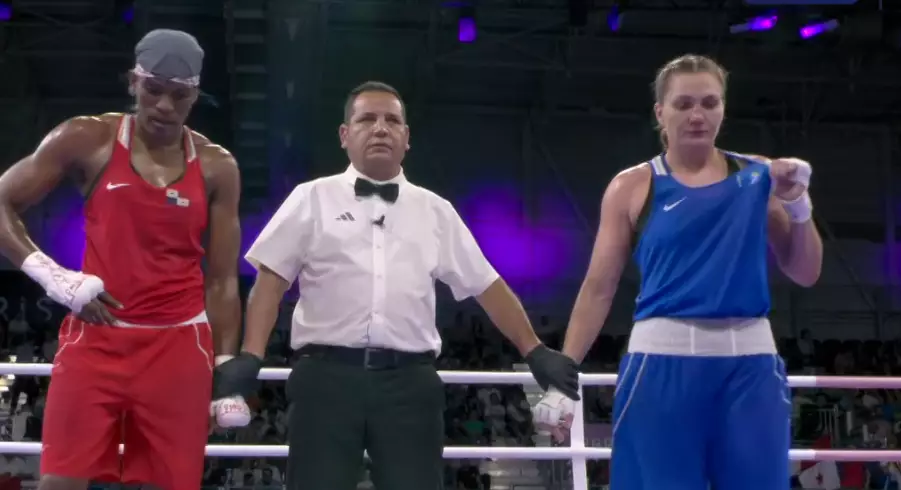 Казахстан потерпел первую потерю в женском боксе на Олимпиаде