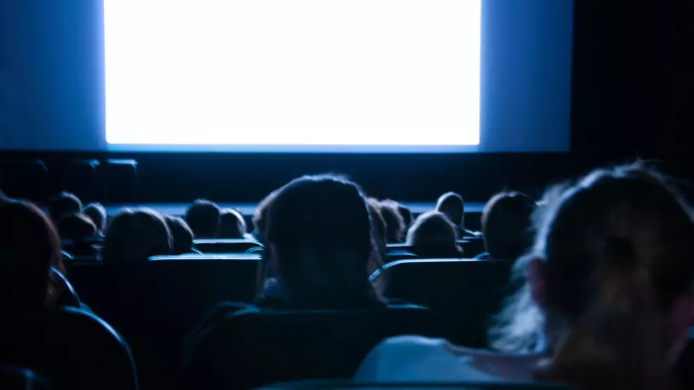 В кинотеатр с доверенностью: что нужно знать при походе в кино с детьми