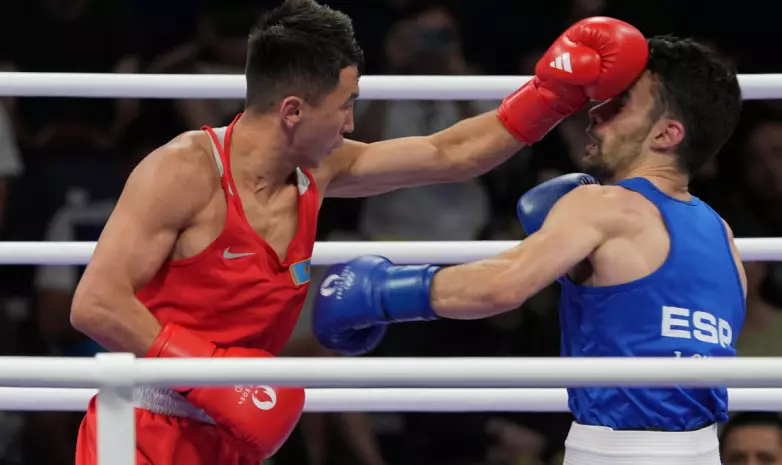 Казахстанский олимпийский чемпион обвинил боксеров и тренера в провале на играх в Париже