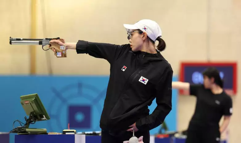Корейская чемпионка мира по стрельбе привлекла внимание на Олимпиаде 2024