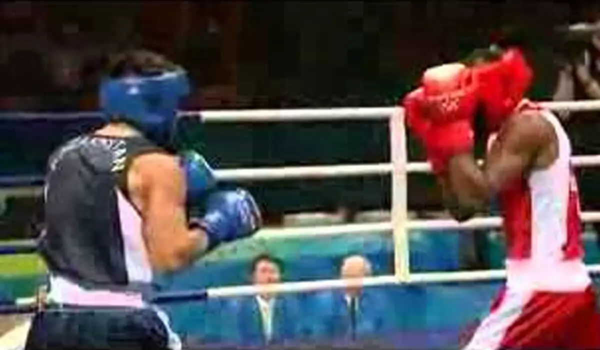 Олимпиада чемпионы Бақыт Сәрсекбаевтың 16 жыл бұрынғы боксы қазақстандықтарды тәнті етті (ВИДЕО)