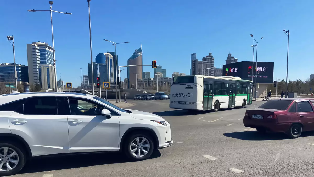 В Астане подорожал проезд в автобусах