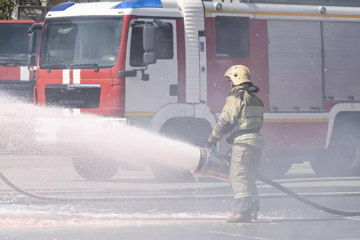 Взрыв в Кызылорде: подростков с ожогами доставили бортом санавиации в Алматы