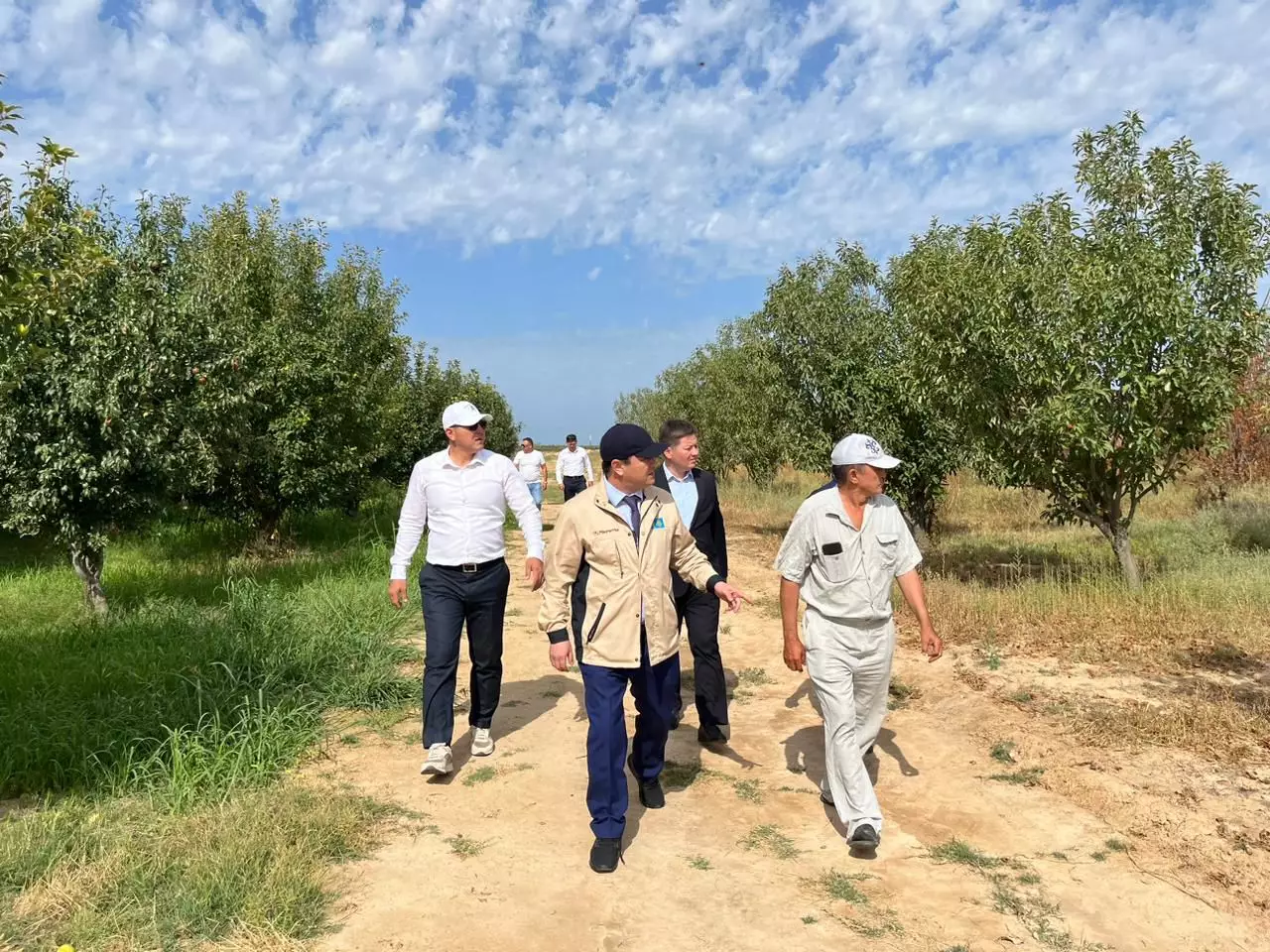 Нурдаулет Килыбай посетил фермерские хозяйства Каракиянского и Мунайлинского районов