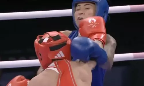 Видео боя двукратной чемпионки мира из Казахстана с разгромом на Олимпиаде-2024